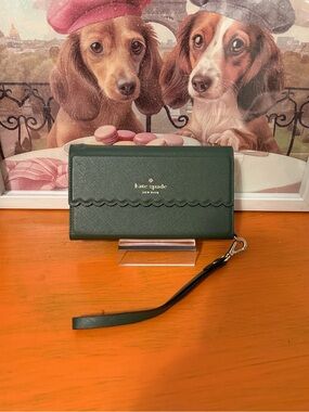 Kate Spade Evergreen Scalloped IPhone X Holder/Wristlet VGUC